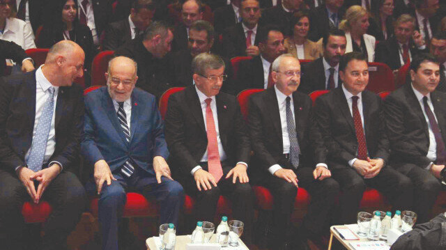 CHP’de asıl kriz bugün: Dört partiye kontenjan işleri karıştırdı