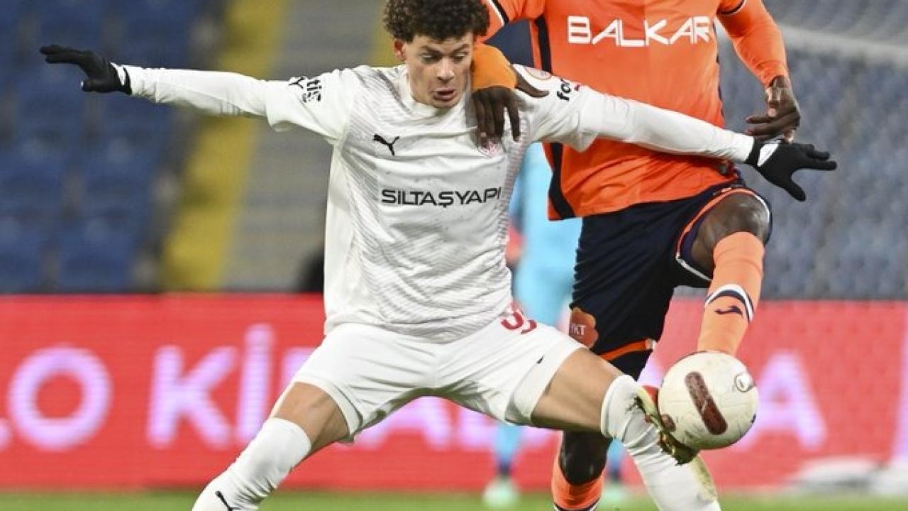 5 gollü müthiş maç! Başakşehir, Pendikspor’a patladı