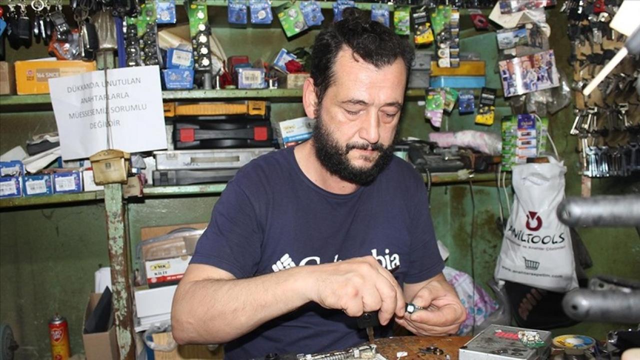 Babadan gelen 37 yıllık meslek: Çanakkaleli çilingir!