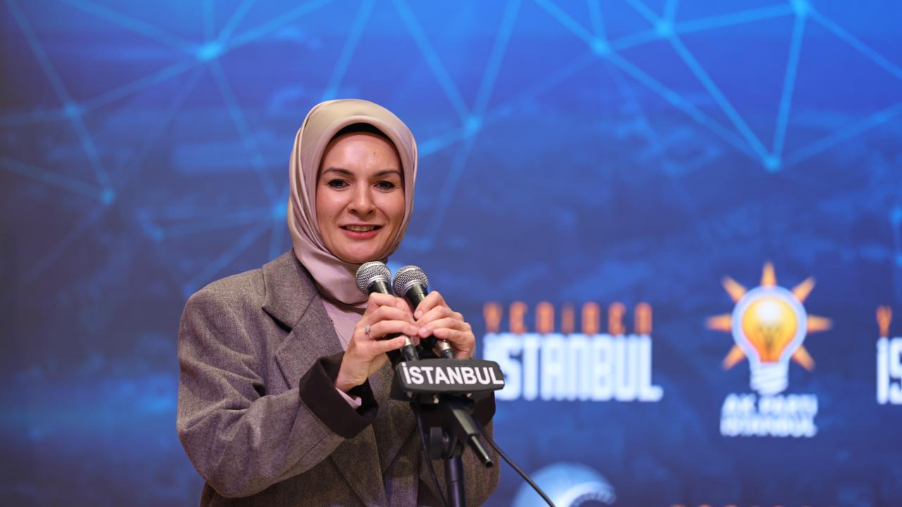 Bakan Mahinur Özdemir Göktaş’tan, AK Parti İstanbul İl Başkanlığı’na ziyaret