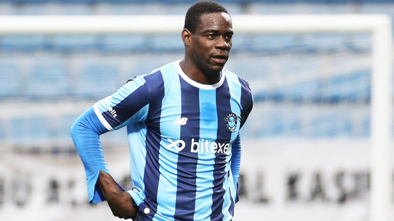 Balotelli’den milli takım yorumu! İtalyan forvetlere gönderme yaptı