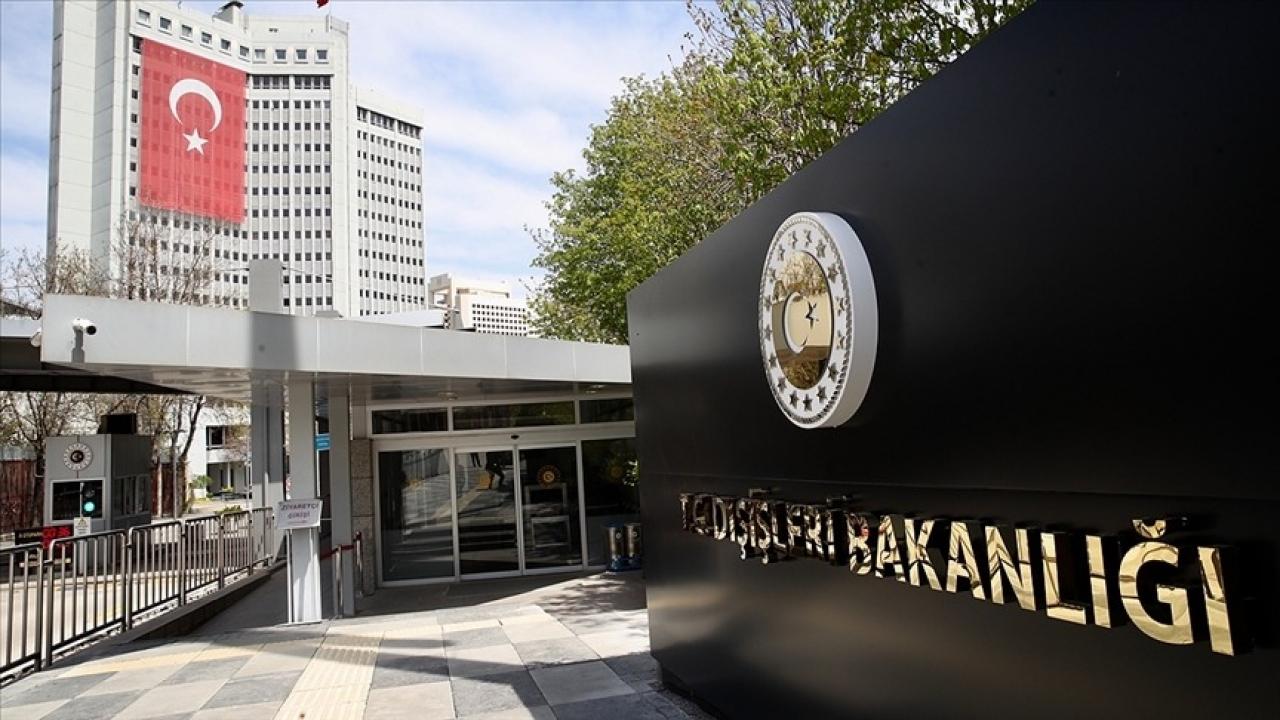 Dışişleri Bakanlığı: 100 Türk ve KKTC vatandaşı Mısır’a ulaştı