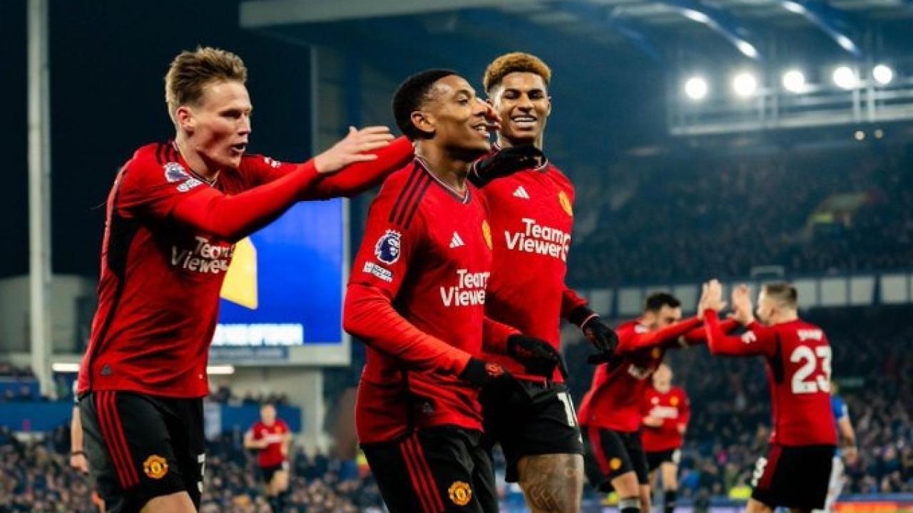 Manchester United 7 eksikle Galatasaray karşısında