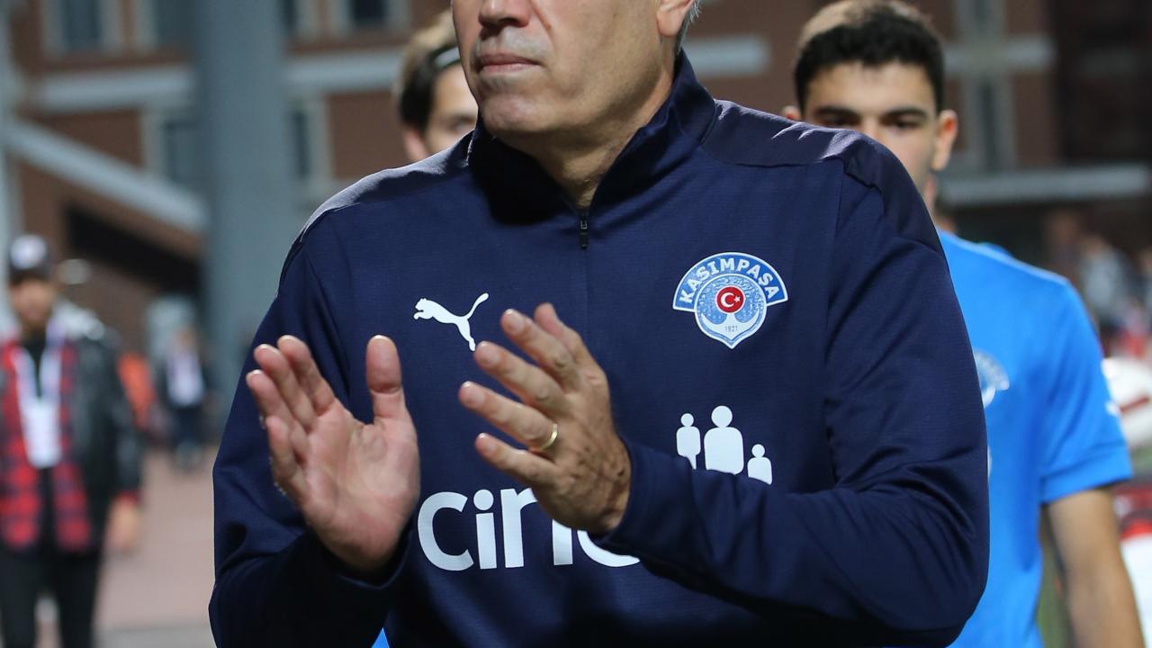 Süper Lig’de bir teknik adam daha görevinden ayrıldı!