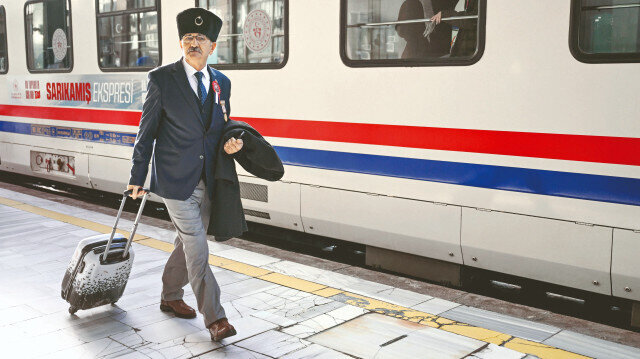 Sarıkamış yolundalar